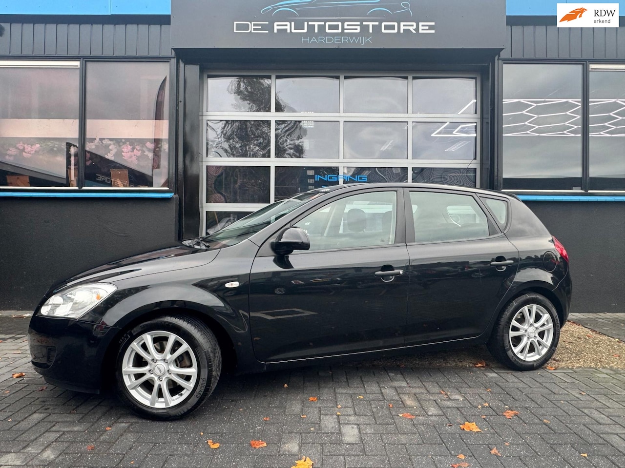 Kia Cee'd - 1.4 Fifteen Airco Lm Velgen Zeer Nette Auto Dealer onderhouden!!! - AutoWereld.nl