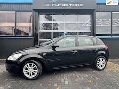 Kia Cee'd - 1.4 Fifteen Airco Lm Velgen Zeer Nette Auto Dealer onderhouden