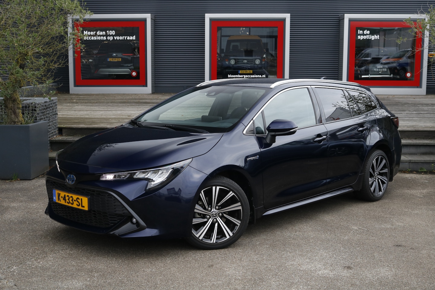 Toyota Corolla Touring Sports - 1.8 Hybrid Dynamic Trekhaak - AutoWereld.nl
