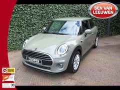 MINI Cooper - 1.5 Pepper F56 LCI met Navi, LED, Clima en 16"