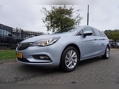 Opel Astra - 1.4 Turbo 150pk Business+ Trekhaak afneembaar