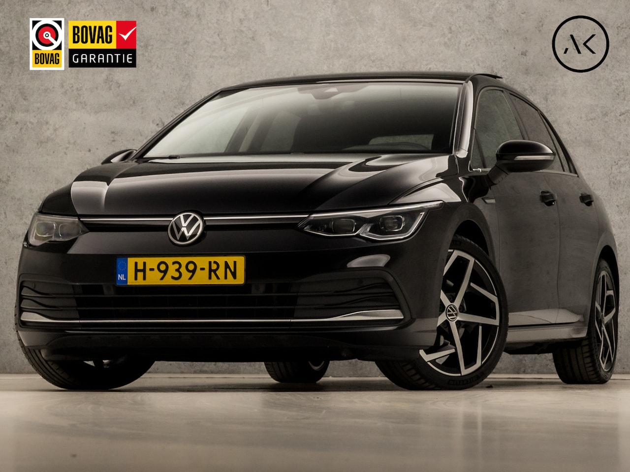 Volkswagen Golf - 1.5 TSI Sport (SCHUIFDAK, 4 CILINDER, MEMORY SEATS, HEAD-UP DISPLAY, STUUR/STOELVERWARMING - AutoWereld.nl