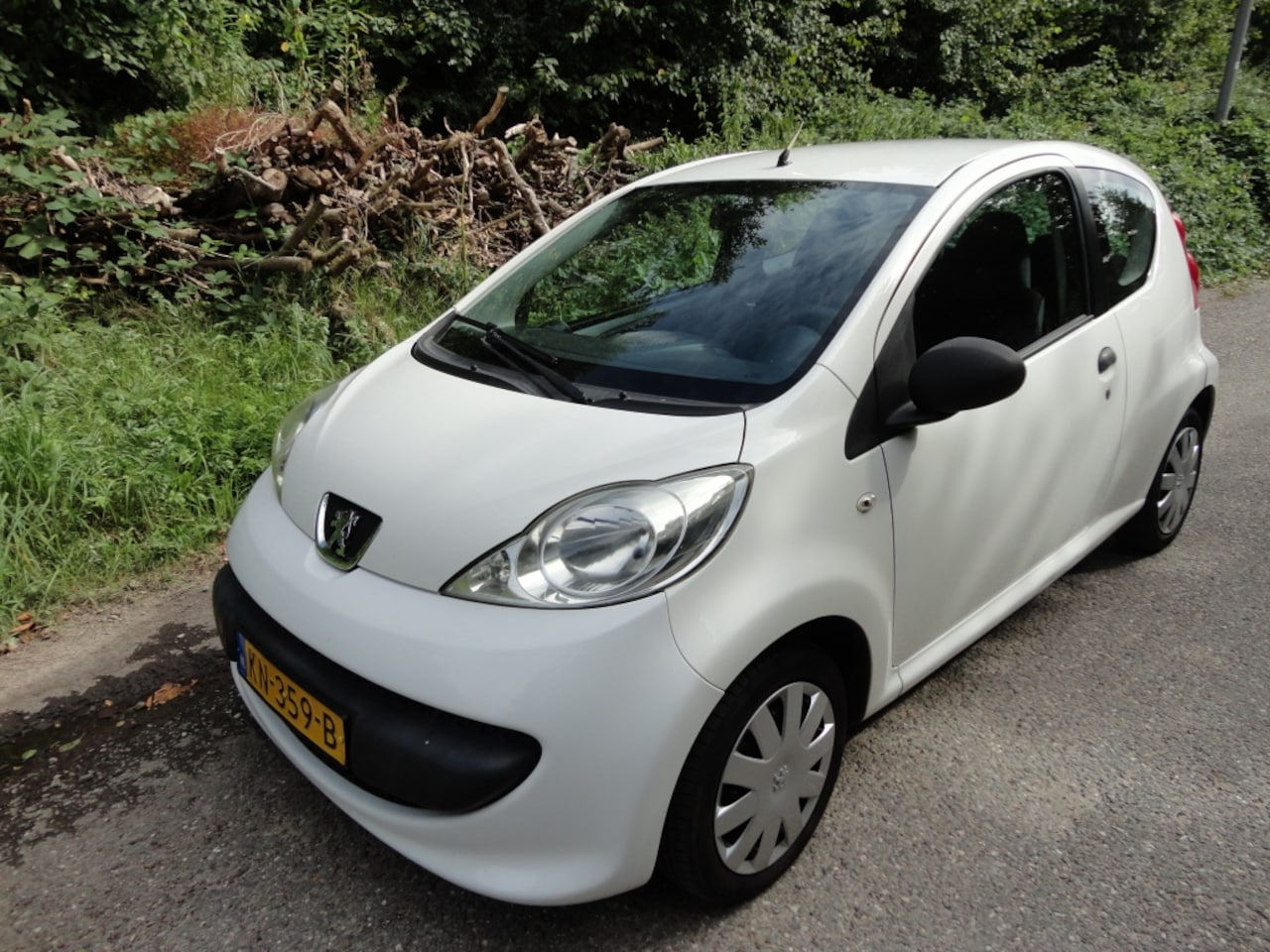 Peugeot 107 - 1.0-12V XR Apk mei 2026 - AutoWereld.nl