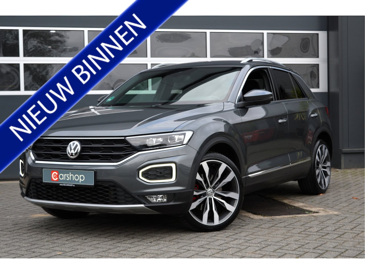 Volkswagen T-Roc - 2.0 TSI 4Motion Sport Business R | LED/Carplay/Virt. Cockpit | Met 12 maanden Bovag garant - AutoWereld.nl
