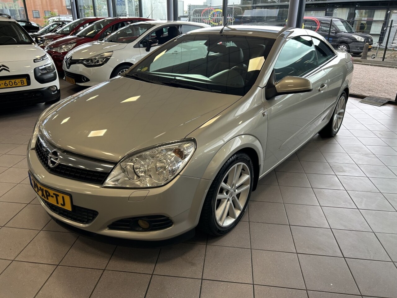 Opel Astra TwinTop - 1.8 Temptation 1.8 Temptation - AutoWereld.nl