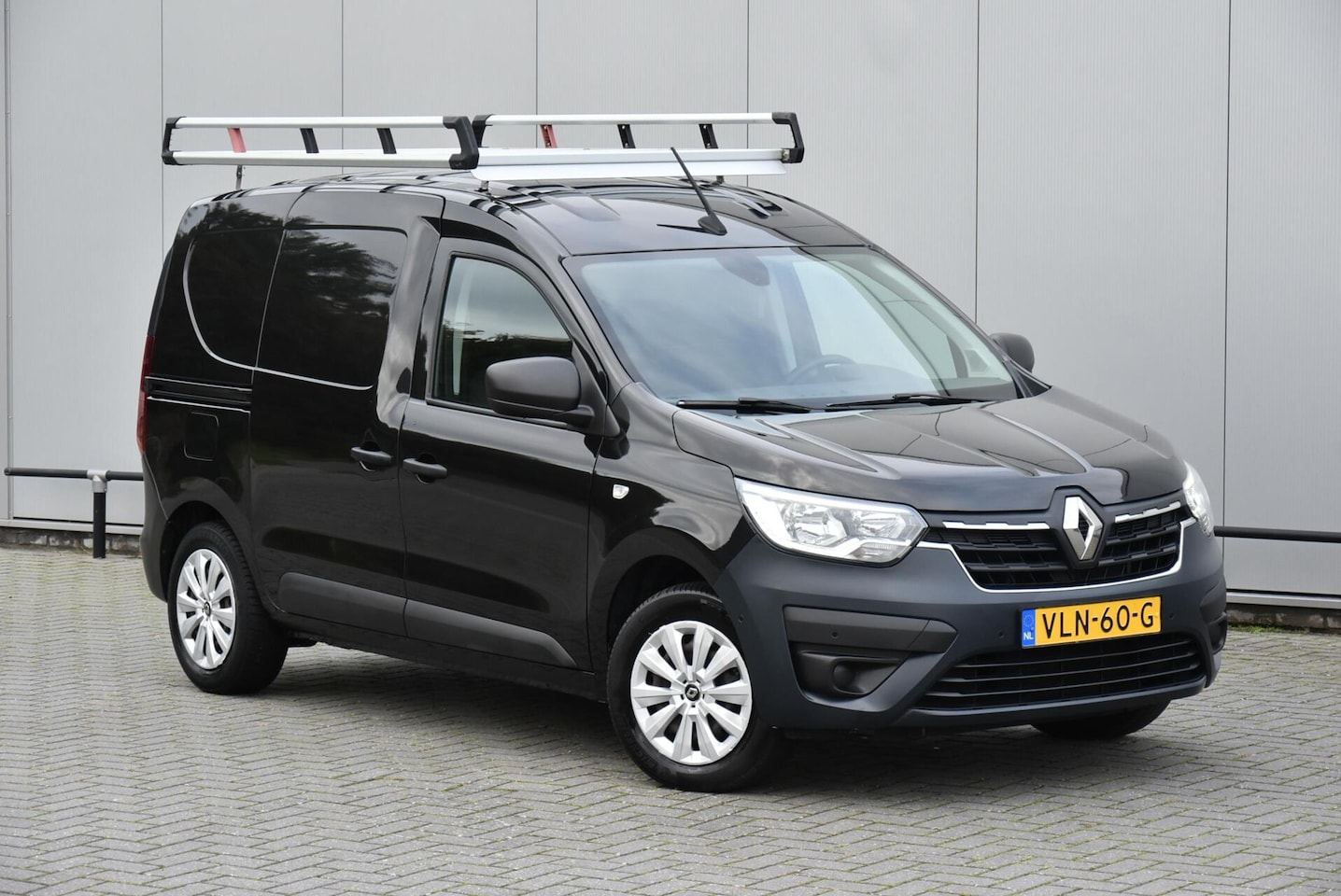 Renault Express - 1.5 dCi 95 Pk! Camera Cruise Navi PDC Leder - AutoWereld.nl