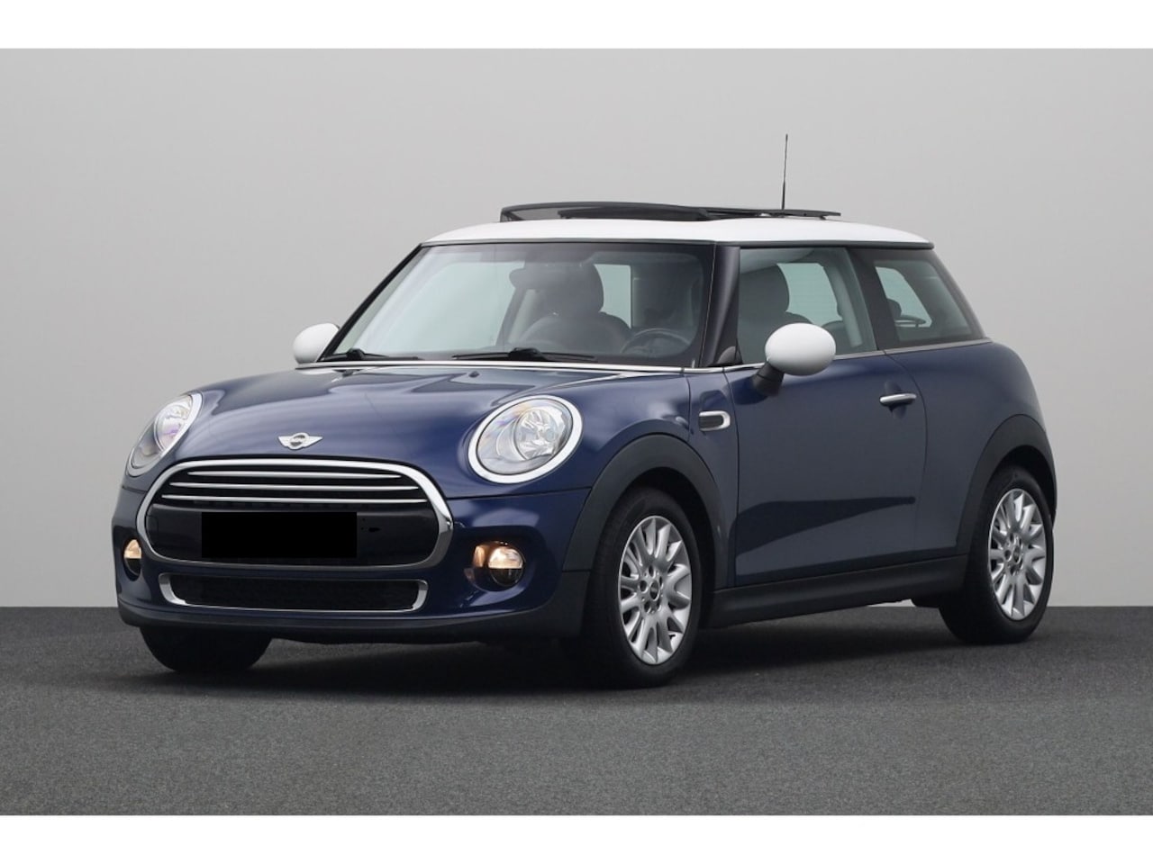 MINI Cooper - 3-deurs 1.5 Chili | Automaat | Airconditioning | Panorama schuif- kanteldak | Verwarmbare - AutoWereld.nl