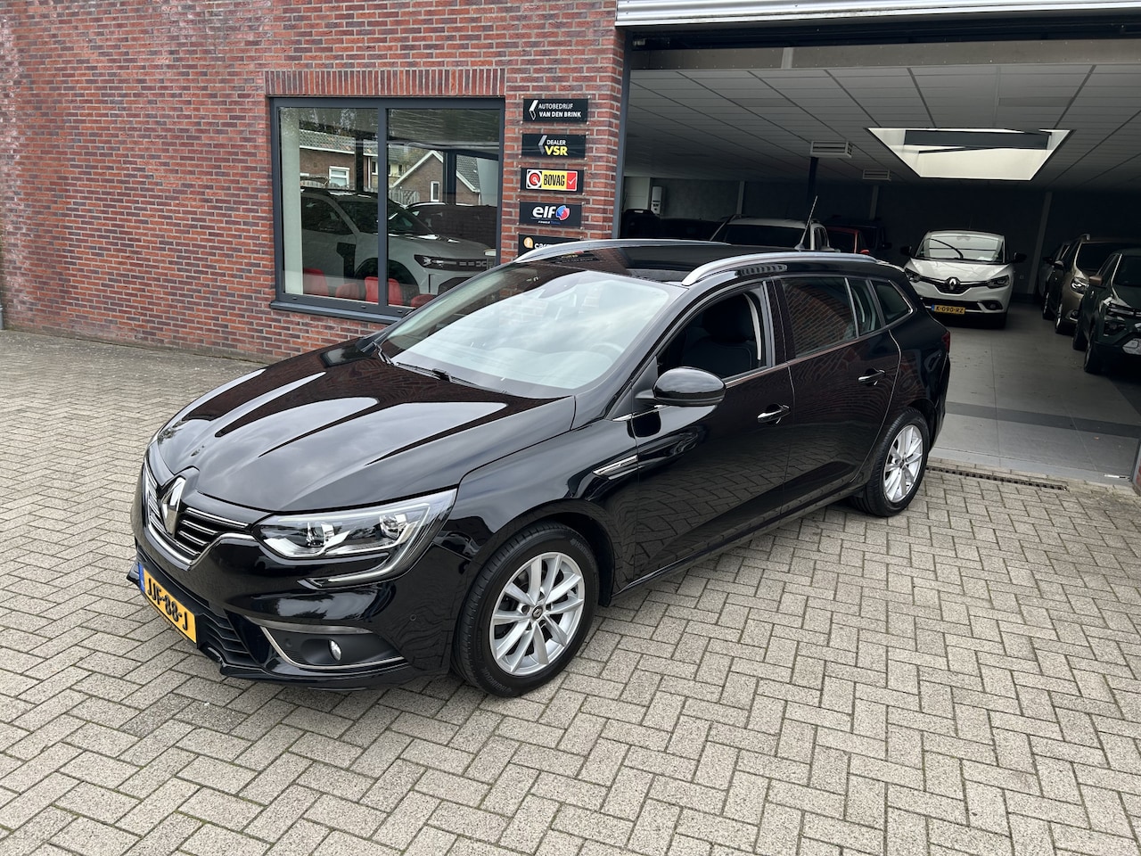Renault Mégane Estate - 1.3 TCe Limited 1.3 TCe Limited - AutoWereld.nl