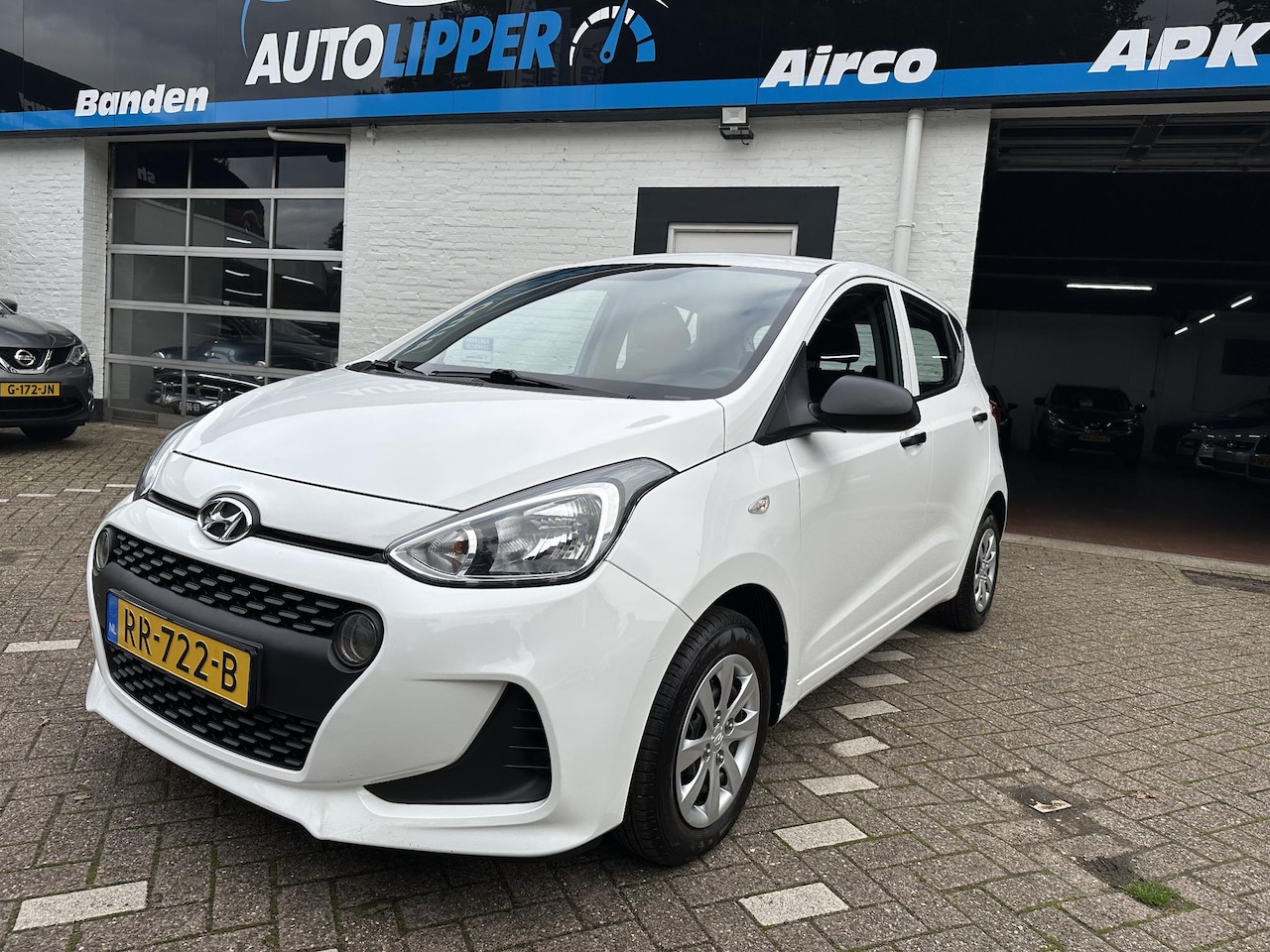 Hyundai i10 - 1.0i i-Drive /5 Drs/Nieuwe apk bij aflevering - AutoWereld.nl