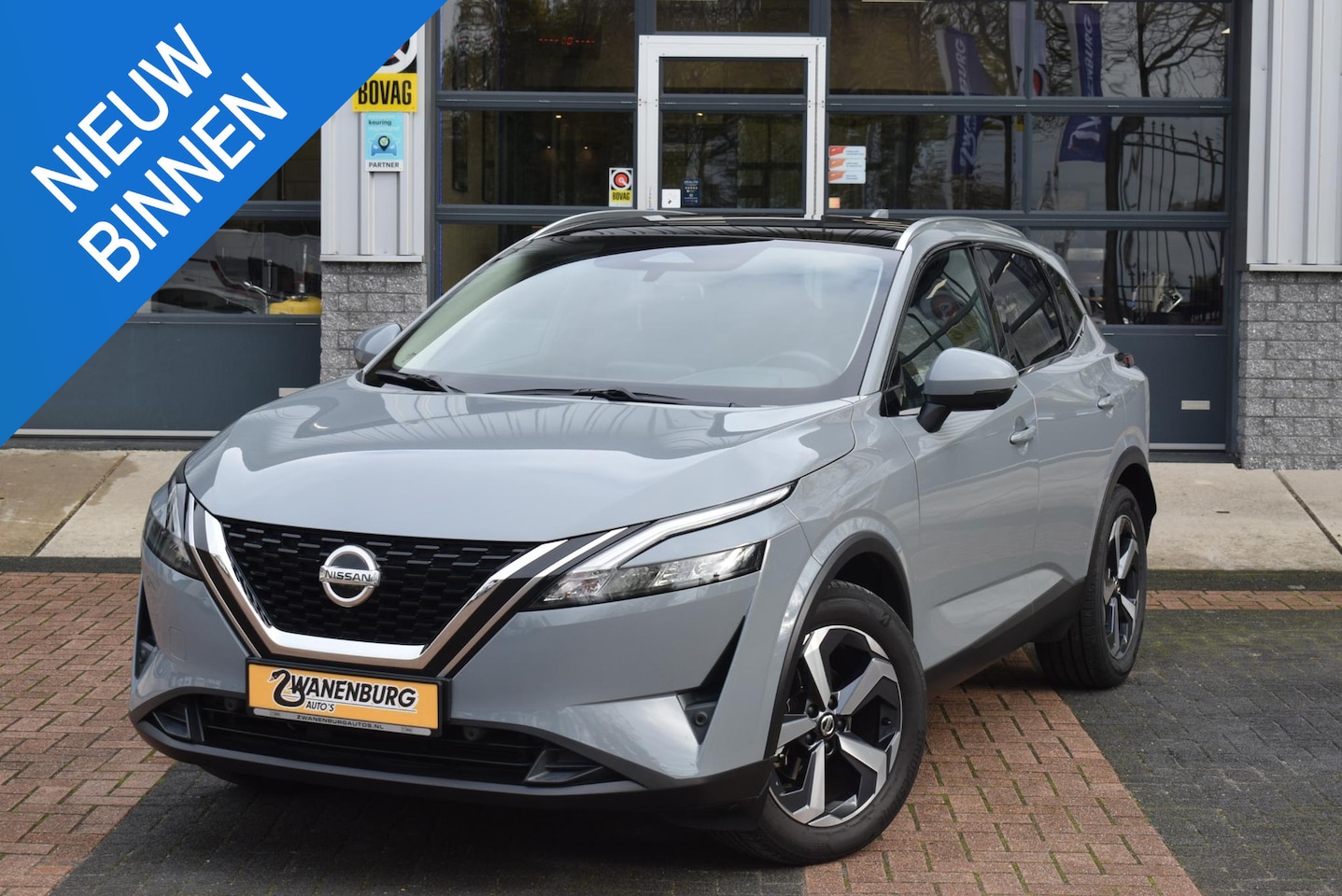 Nissan Qashqai - 1.3 MHEV N-Connecta Navi Airco panoramadak Km 30.250!! - AutoWereld.nl