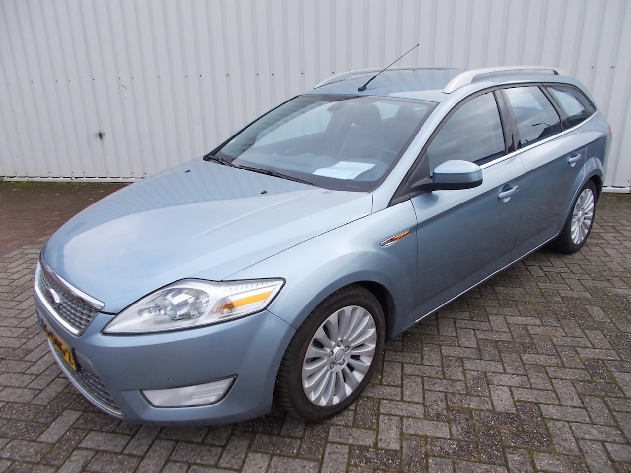 Ford Mondeo Wagon - 2.5-20V Titanium 2.5-20V Titanium ( APK KEURING BIJ AFLEVERING! ) - AutoWereld.nl