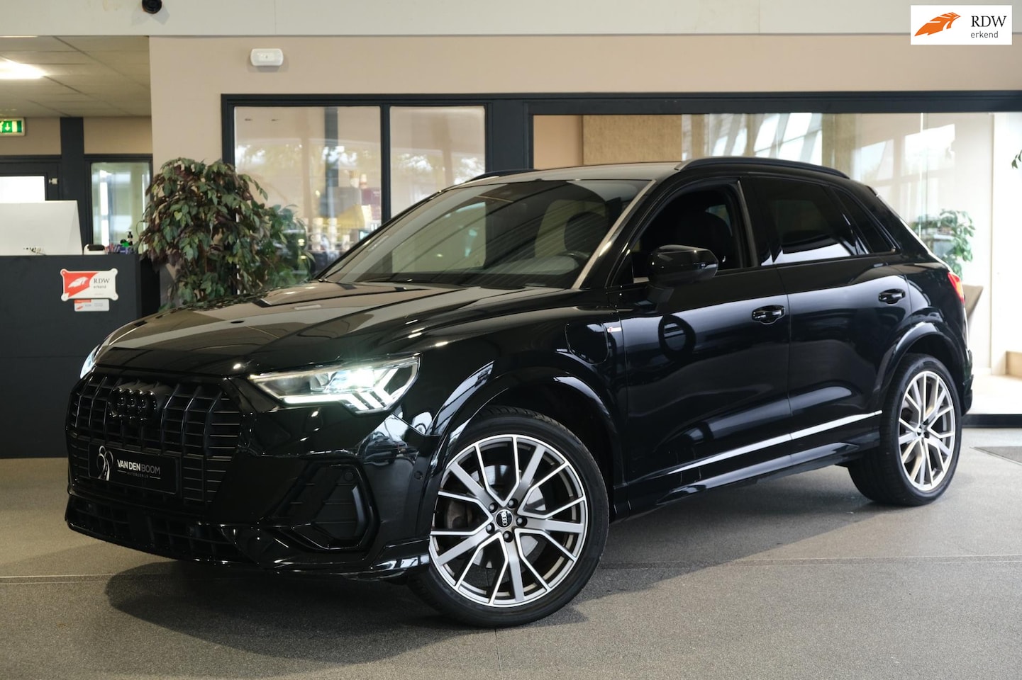 Audi Q3 - 45 TFSI e S-Line 245 PK Black Pack 360Cam Navi Virtual ACC - AutoWereld.nl