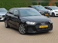 Audi A1 Sportback - 30 TFSI Advanced epic S-Line / CarPlay / Parkeerhulp achter / 17'' / Sportstoelen / Getint