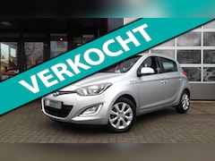 Hyundai i20 - 1.2i i-Deal 5-deurs NAP/Airco/Bluetooth/Goed OH