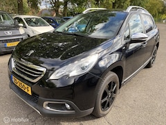 Peugeot 2008 - 1.2 PureTech Allure 143.DKM ECC CRUISE PDC TREKHAAK