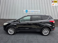Ford Kuga - 1.5 Titanium Styling Pack 4WD 1.5 Titanium Automaat, Navi, Cruise, Alu, Trekhaak, PDC