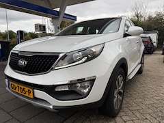 Kia Sportage - 1.6 GDI DynamicLine / Parkeersensoren / Camera / Bluetooth / Navi