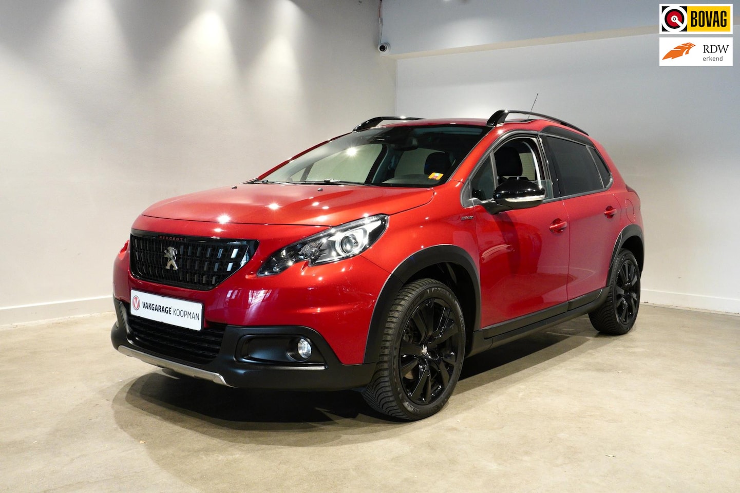 Peugeot 2008 - 1.2 PureTech GT-line Automaat, Trekhaak, Camera - AutoWereld.nl