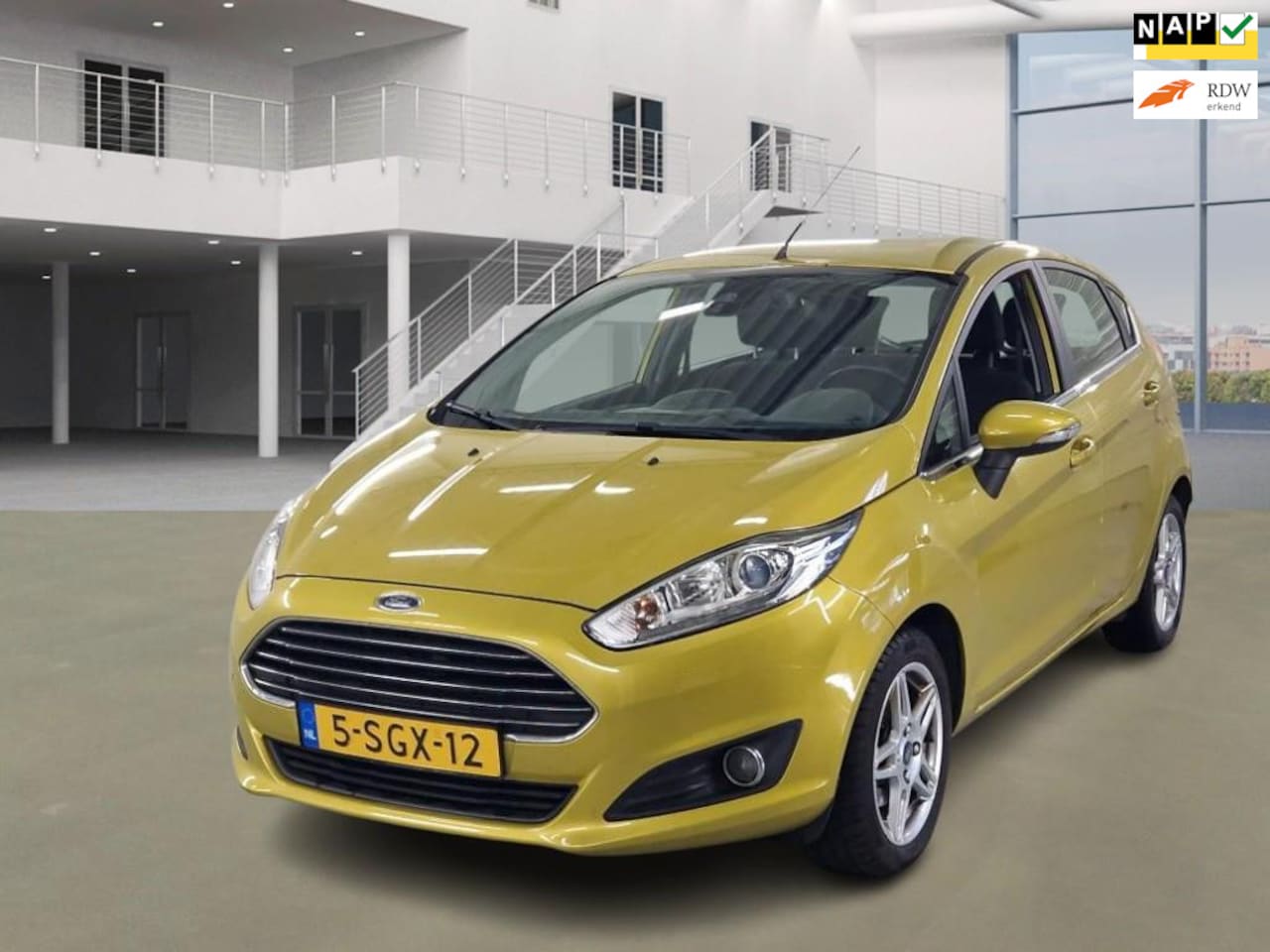 Ford Fiesta - 1.0 EcoBoost Titanium|NAVI|PSENSOR|TREKHAAK|5DEURS|AIRCO - AutoWereld.nl