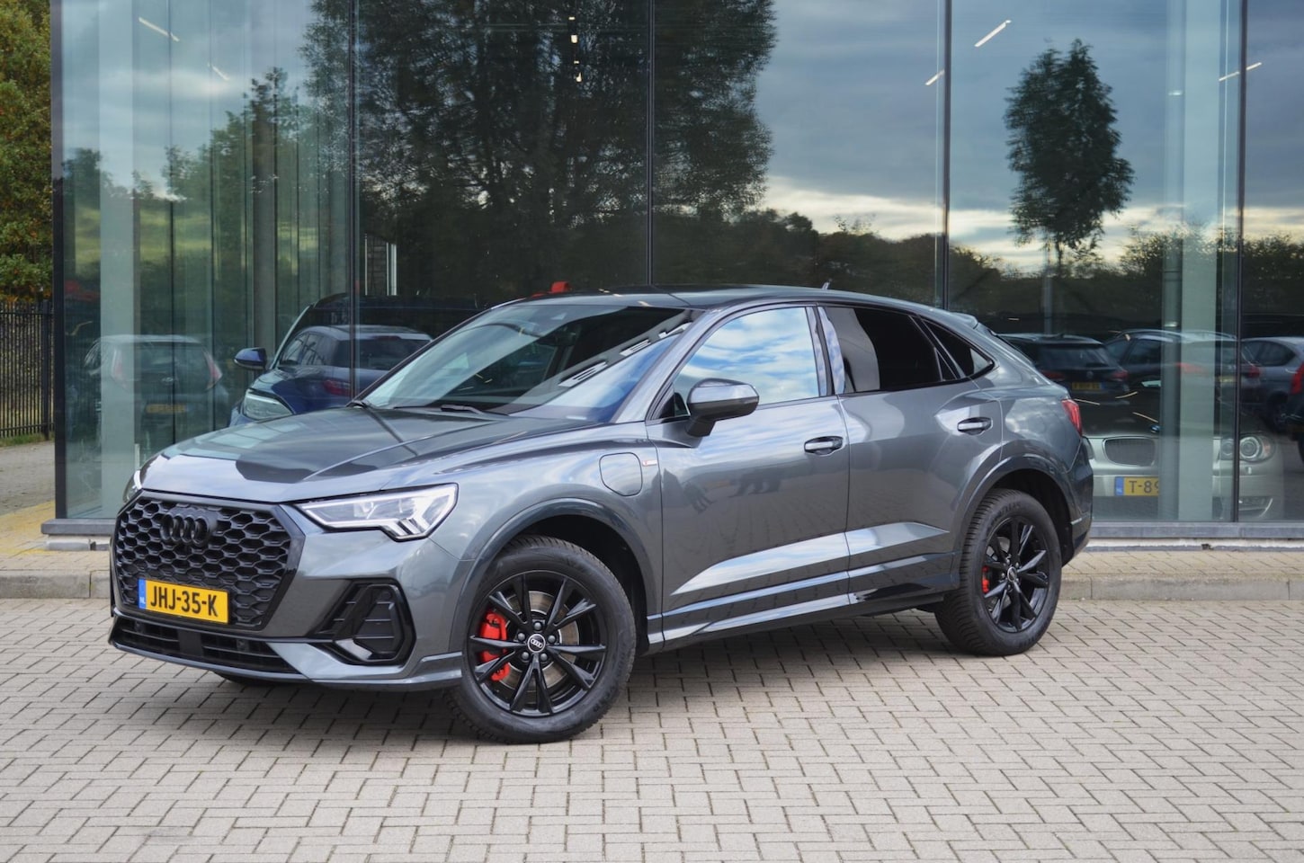 Audi Q3 Sportback - 45 TFSI e Advanced Edition | Stoelverwarming | Full LED | Adaptieve cruise control | Elekt - AutoWereld.nl