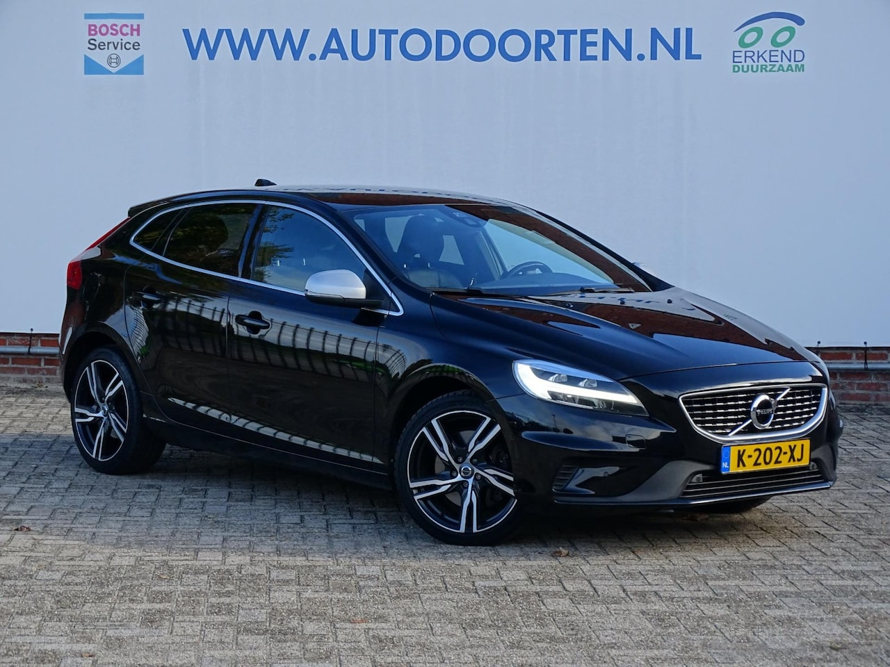 Volvo V40 - 1.5 T2 Inscription|Harman Kardon|Navi|Stoelverwarming|Leder - AutoWereld.nl