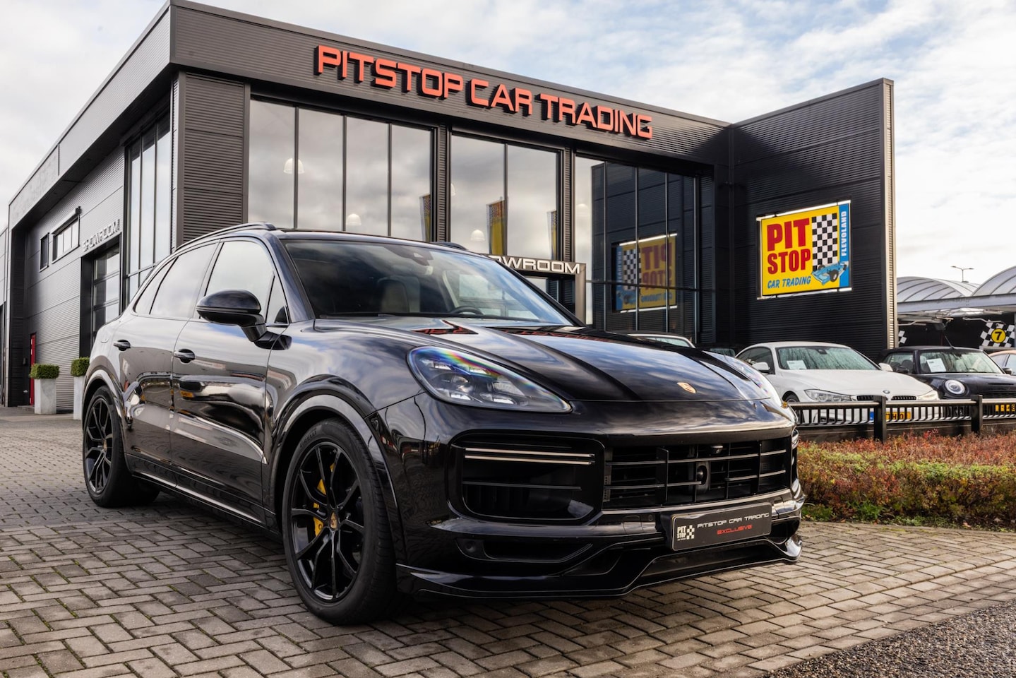 Porsche Cayenne - 4.0 Turbo 4.0 Turbo, 550 PK, Techart, Pano, Nachtzicht, Keramisch, Full option! - AutoWereld.nl