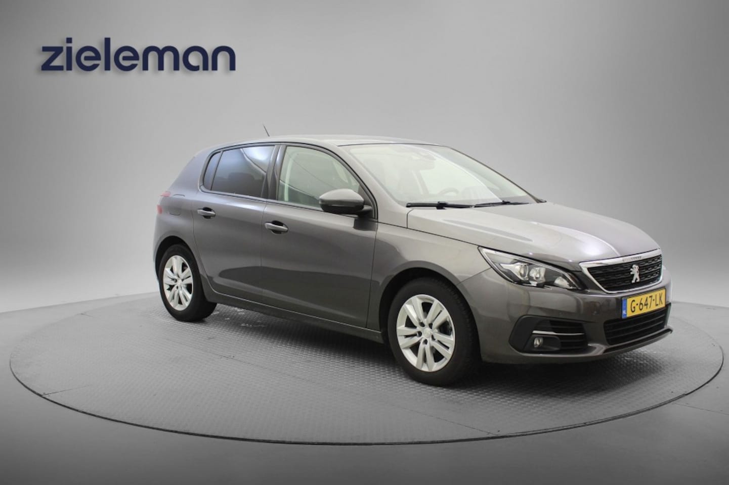 Peugeot 308 - 1.2 PureTech Executive - Carplay, Panorama, Camera, Navi, Cruise - AutoWereld.nl