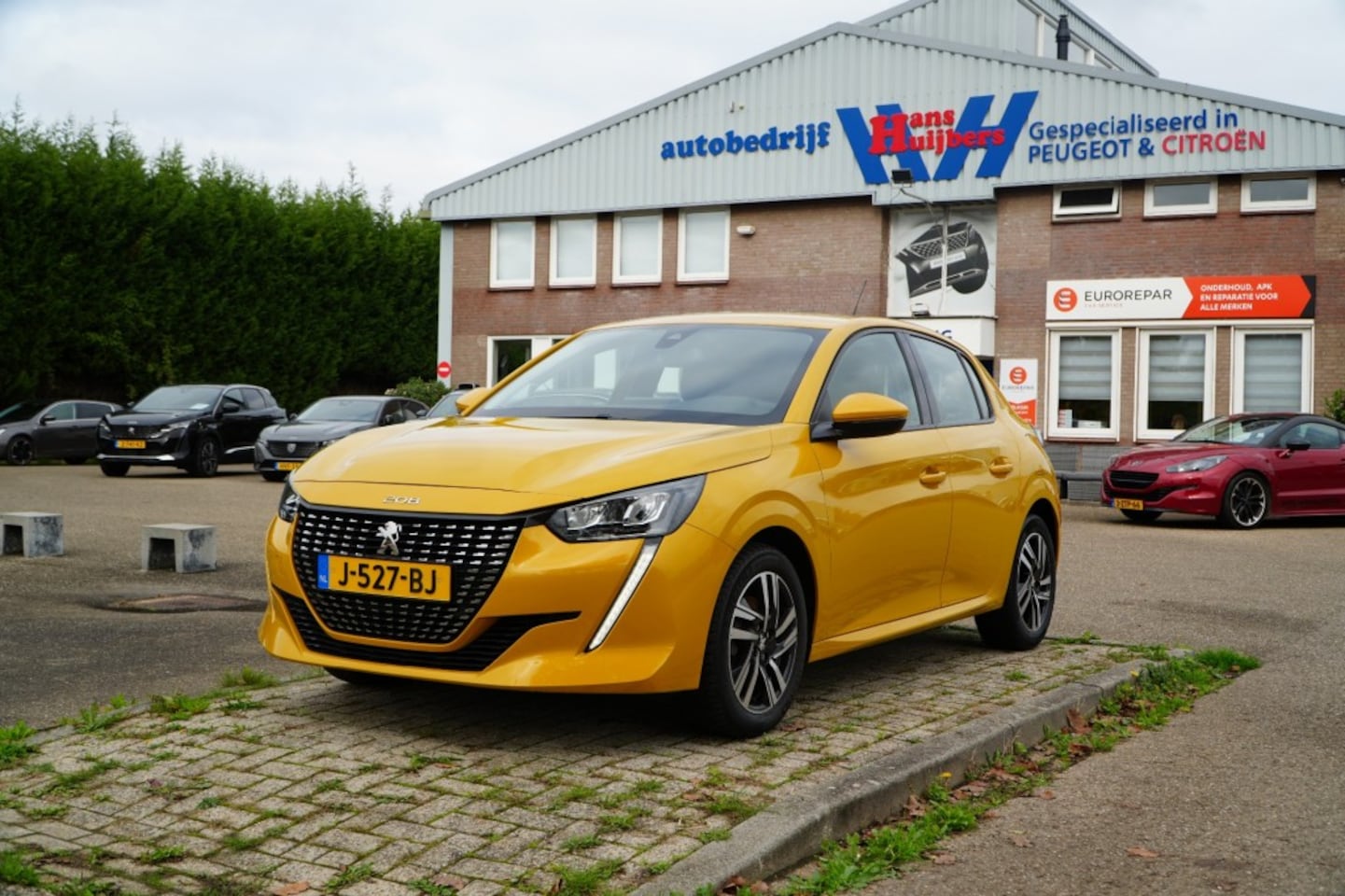Peugeot 208 - ALLURE 1.2-100PK - incl. 12 maanden garantie en rijklaar - AutoWereld.nl