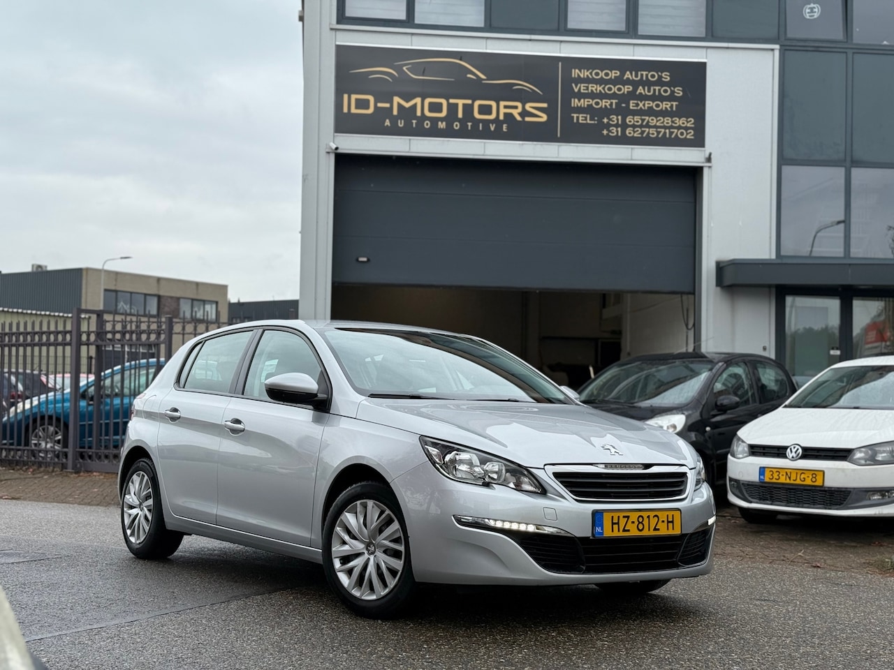 Peugeot 308 - 1.2 PureTech Blue Lease nap navi cruise dealer auto - AutoWereld.nl