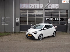 Toyota Aygo - 1.0 VVT-i x-play Automaat Camera Airco Elek Pakket 5Deurs 2021bj GARANTIE