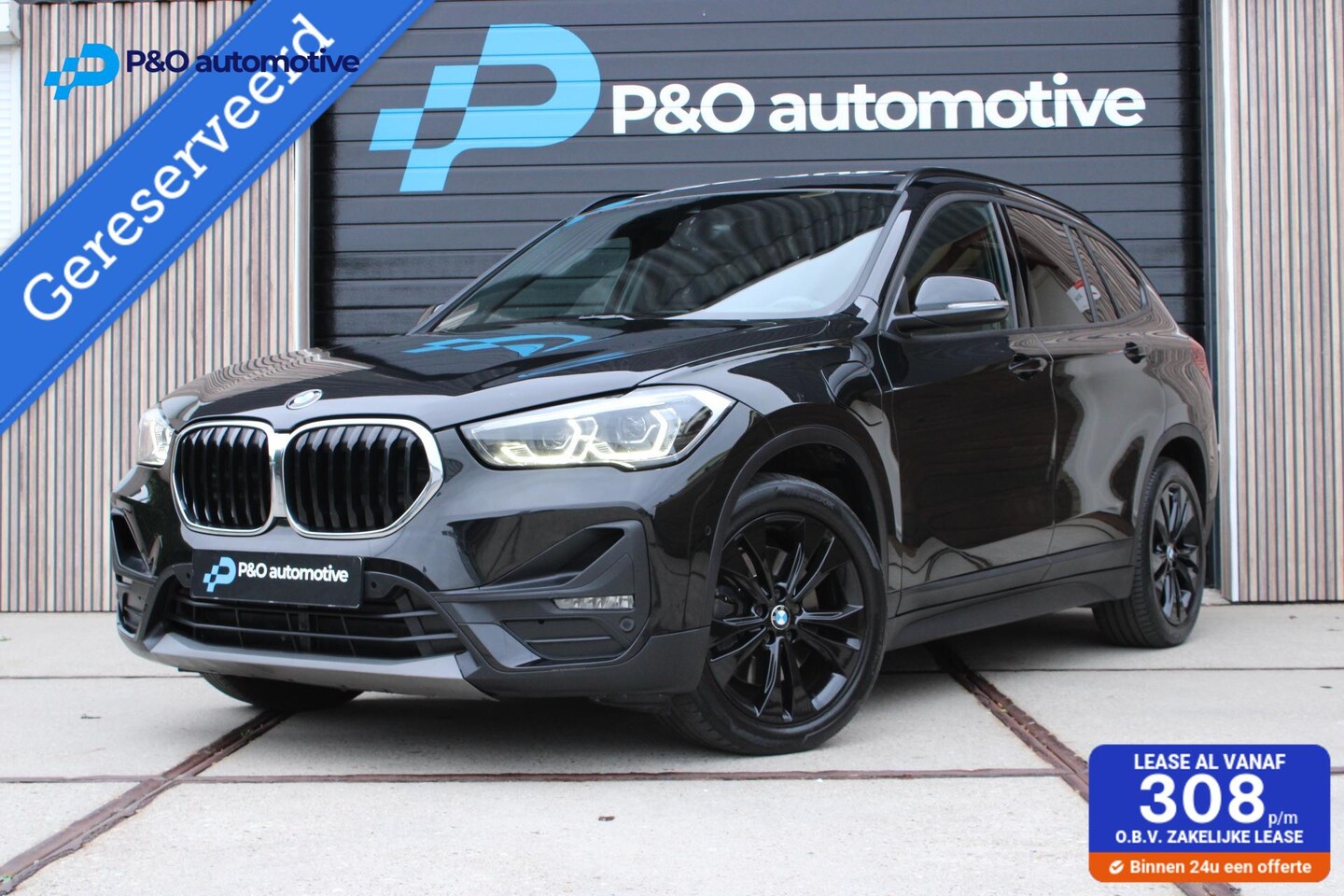BMW X1 - xDrive25e PANO - HUD - LEDER - HARMAN/KARDON - CAMERA - AutoWereld.nl