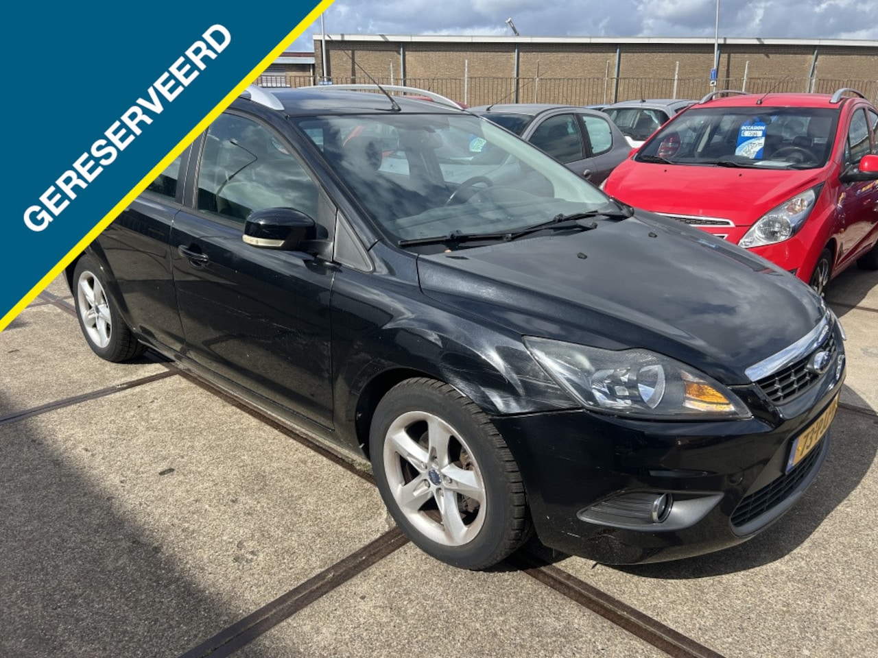 Ford Focus Wagon - 1.6 Comfort gereserveerd ✅ - AutoWereld.nl