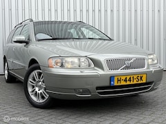 Volvo V70 - 2.4 Edition | 170pk | Trekhaak | Youngtimer | 08 | Volledige historie |