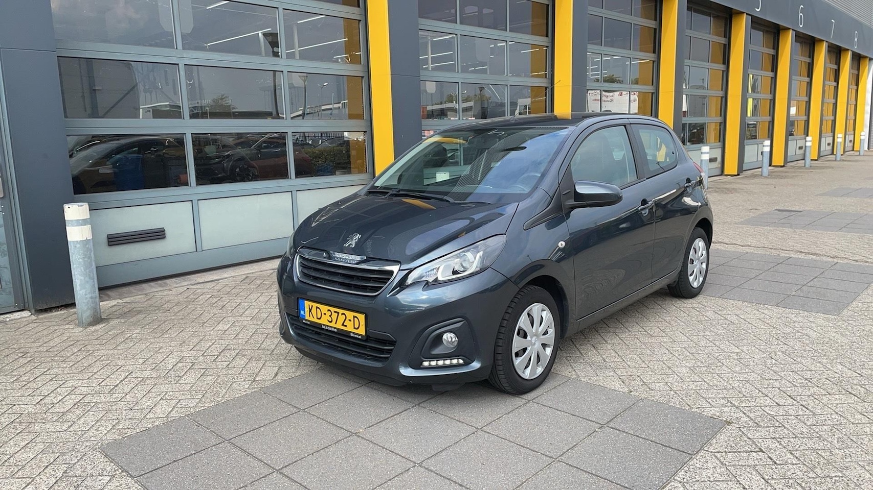 Peugeot 108 - 1.0 e-VTi Active Airco-Elektrische ramen-Centrale vergrendeling - AutoWereld.nl