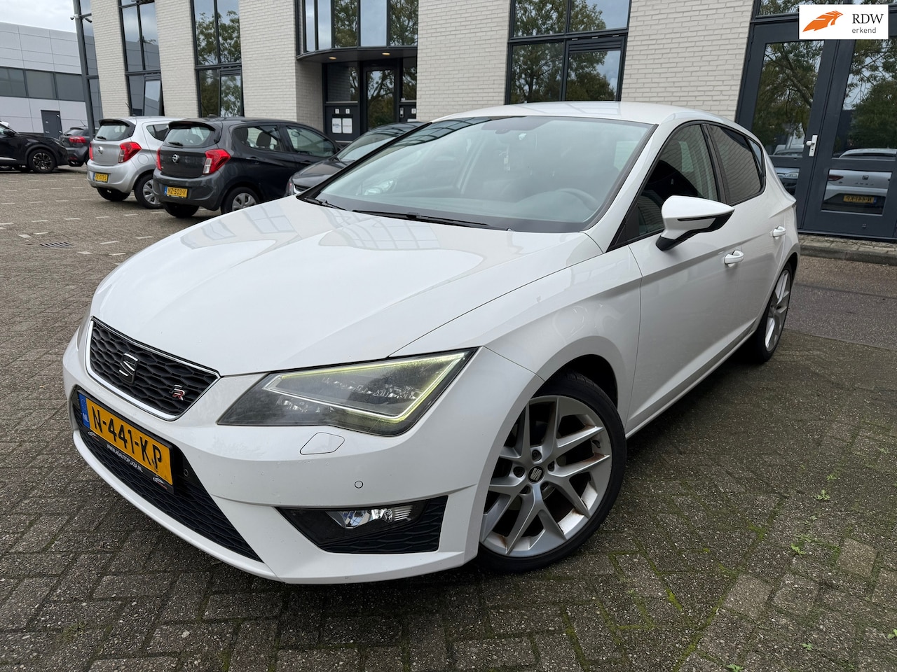 SEAT Leon - 1.4 TSI FR / APK / NAP / AIRCO / PDC / FR / BOEKJES / 2 SLEUTELS / AL VELGEN - AutoWereld.nl