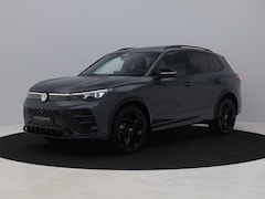 Volkswagen Tiguan - NEW 1.5 eHybrid R-Line Edition | PANO | 360° | ADAPTIVE | HUD | IQ LIGHT | MEMORY | STOELM
