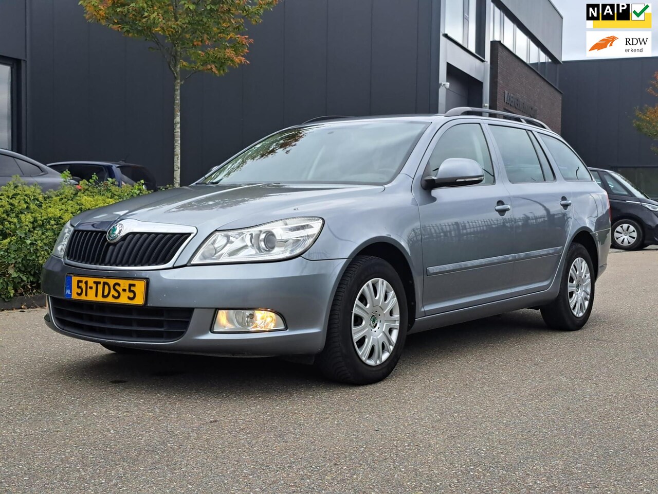 Skoda Octavia Combi - 1.6 TDI Greentech Ambition Export - AutoWereld.nl