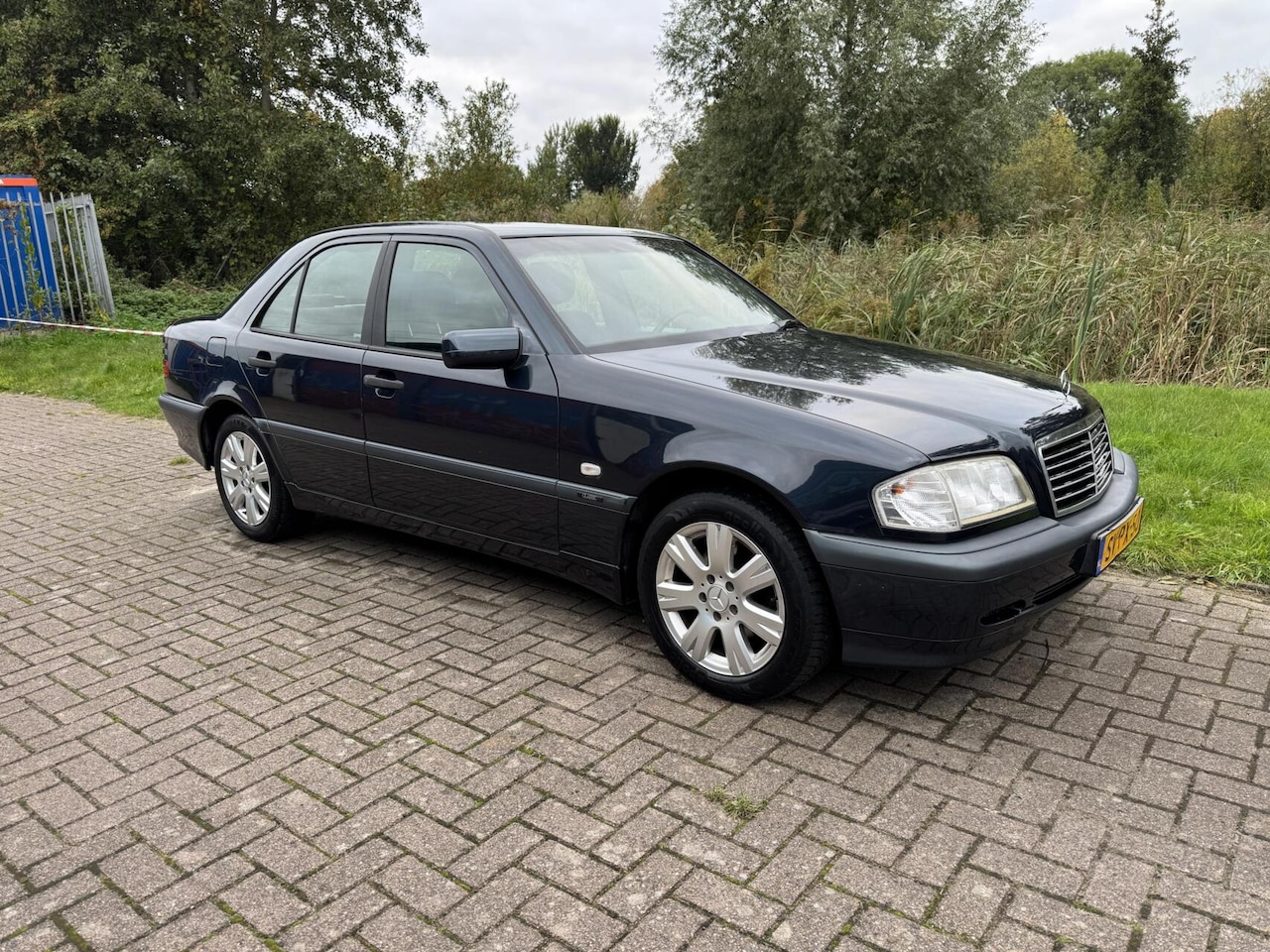Mercedes-Benz C-klasse - 180 AUT Classic. Lage KMS! Nette auto! - AutoWereld.nl