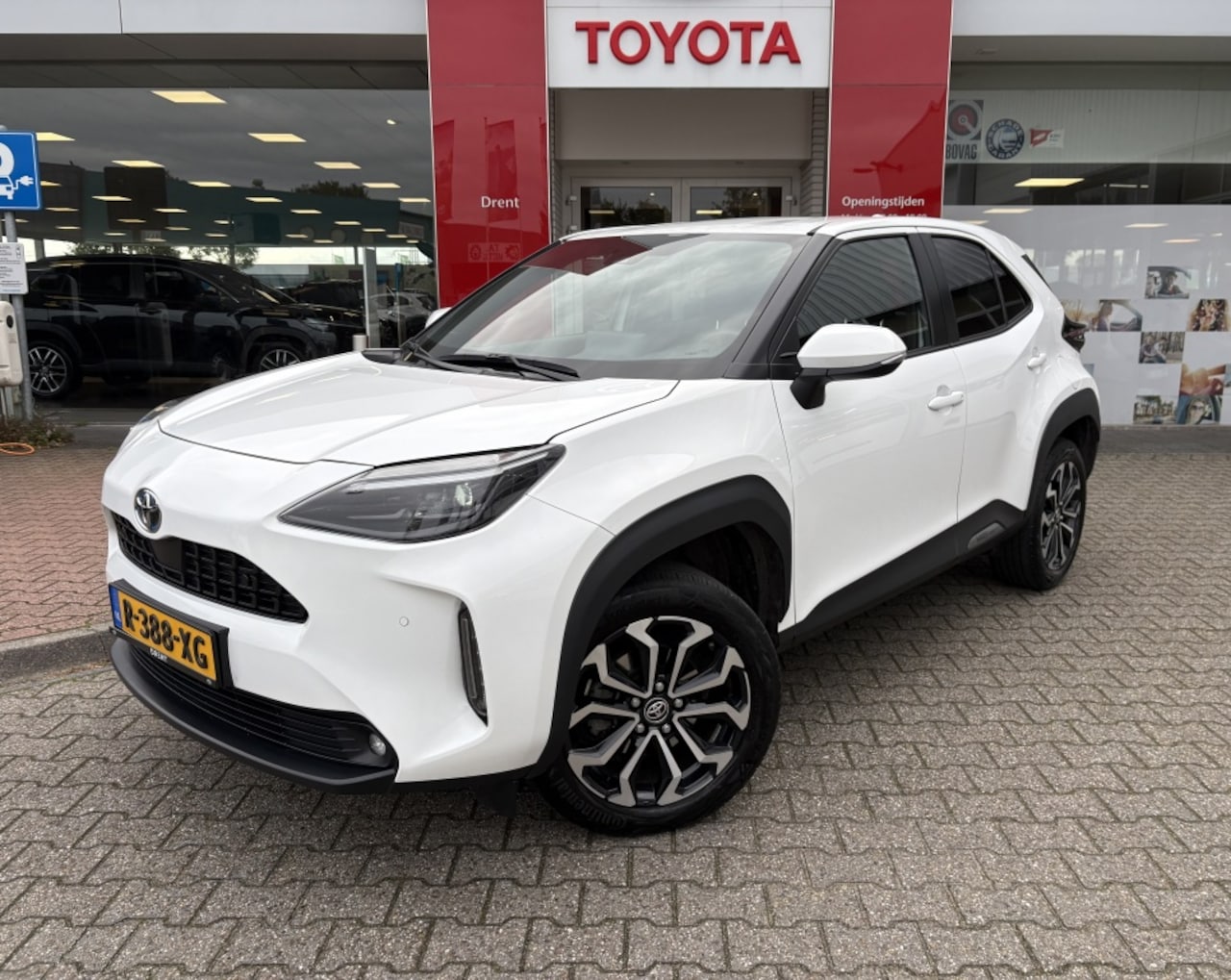 Toyota Yaris Cross - 1.5 Hybrid First Edition | Stoelverwarming | Carplay/Android aut - AutoWereld.nl