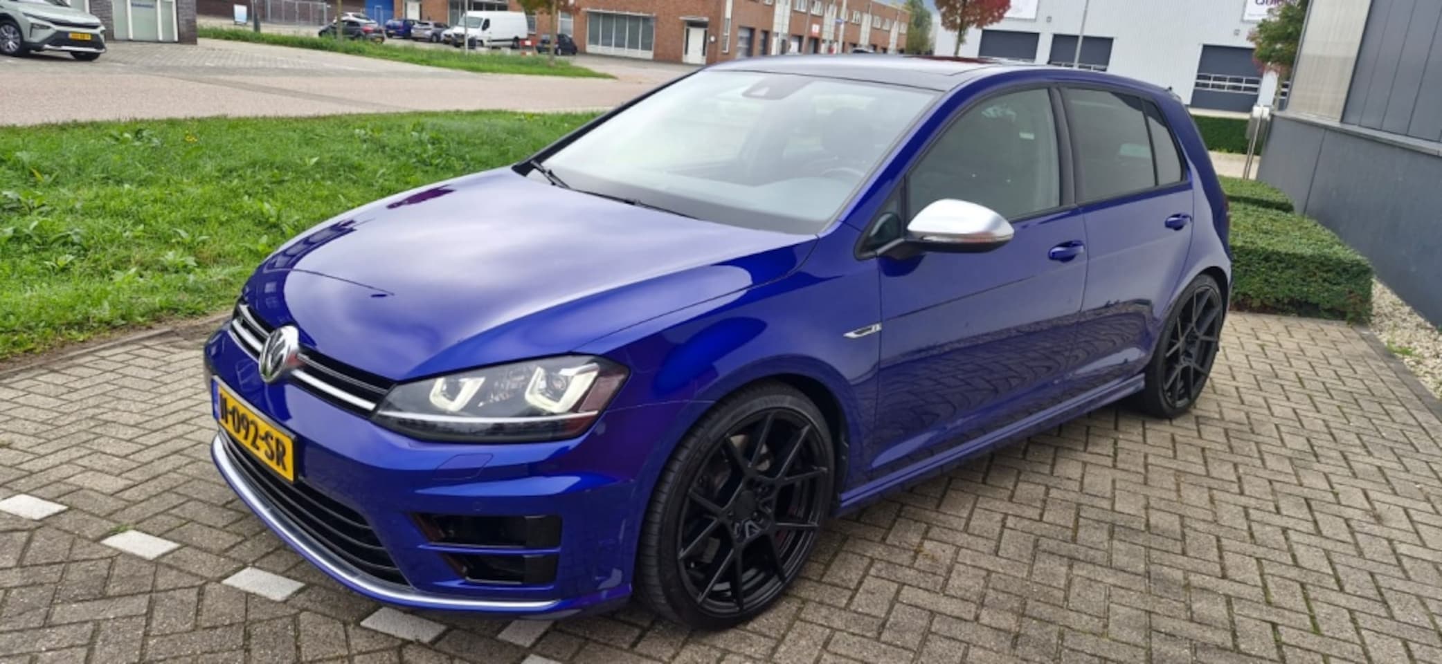 Volkswagen Golf - 2.0 TSI R 4M - AutoWereld.nl
