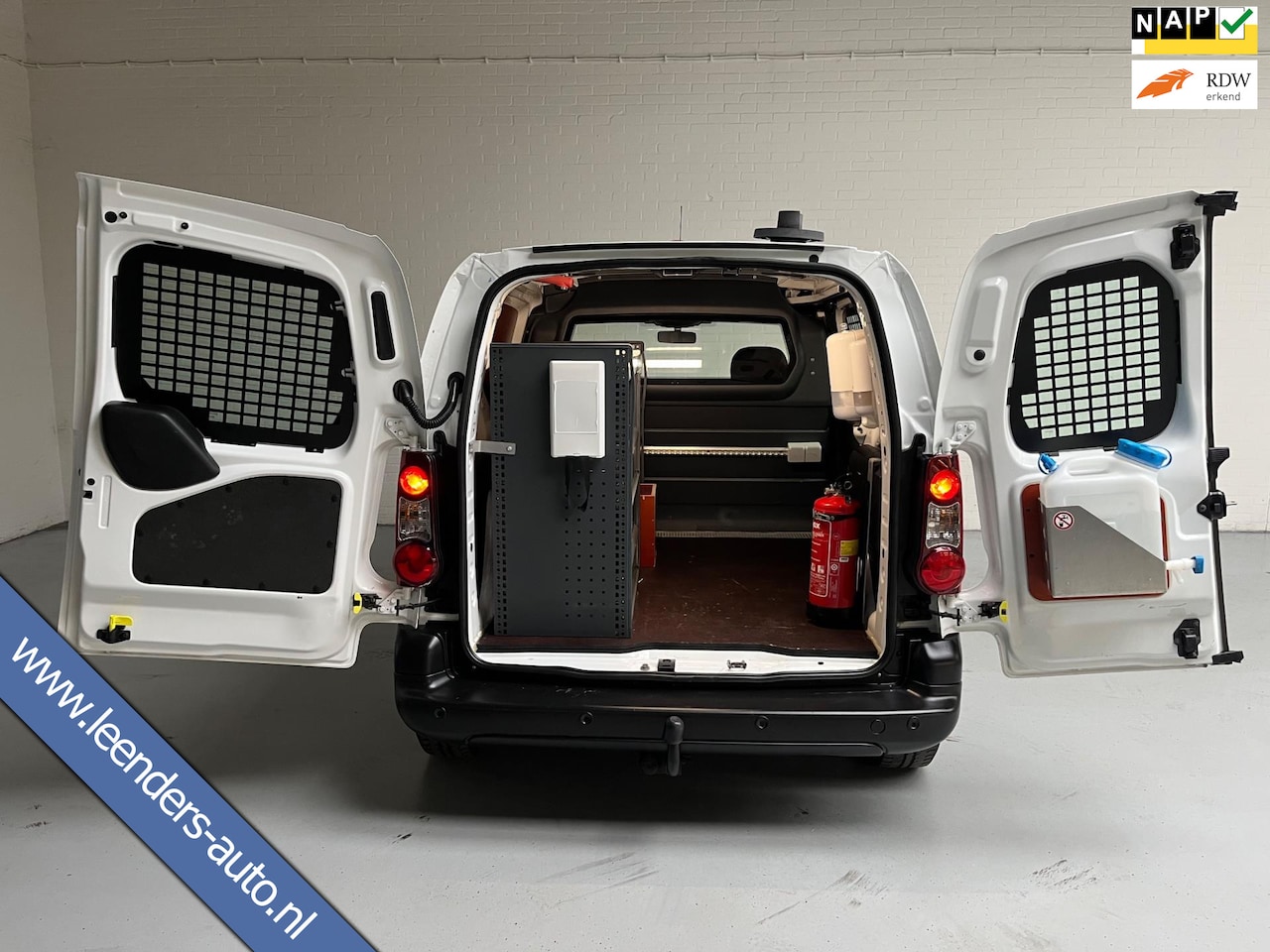 Citroën Berlingo - AUTOMAAT SERVICEWAGEN 1.6 BlueHDI 100PK euro6 S&S, Bott kast, V230 Omvormer, Standkachel, - AutoWereld.nl