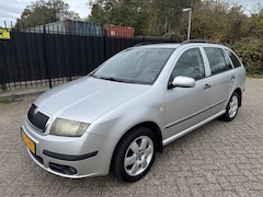 Skoda Fabia Combi - 1.4-16V Equipe plus Airco/Cruise/Schuifdak