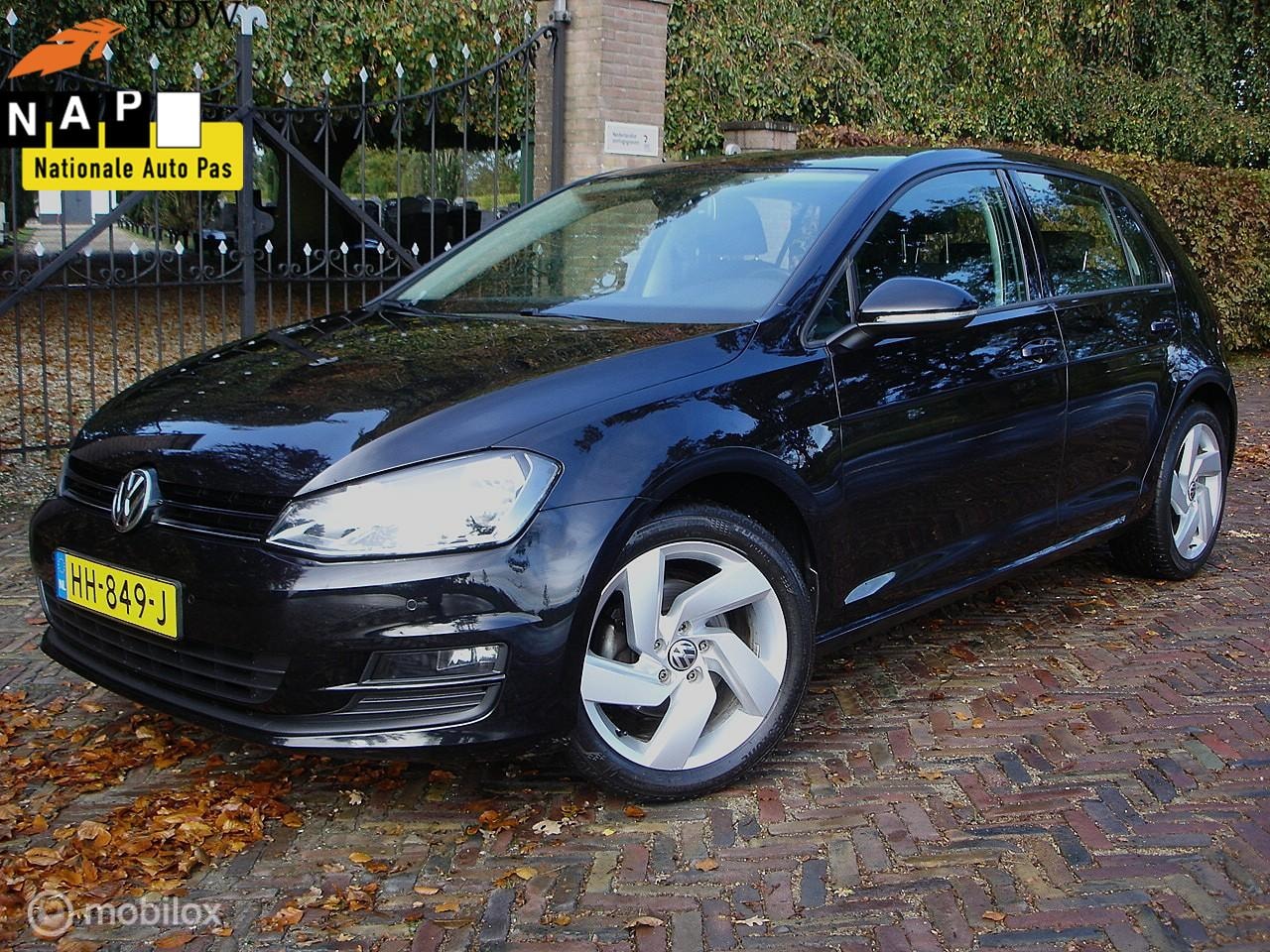Volkswagen Golf - 1.6 TDI Comf. (Bj 2015) Clima|Cruis|PDC|DAB - AutoWereld.nl