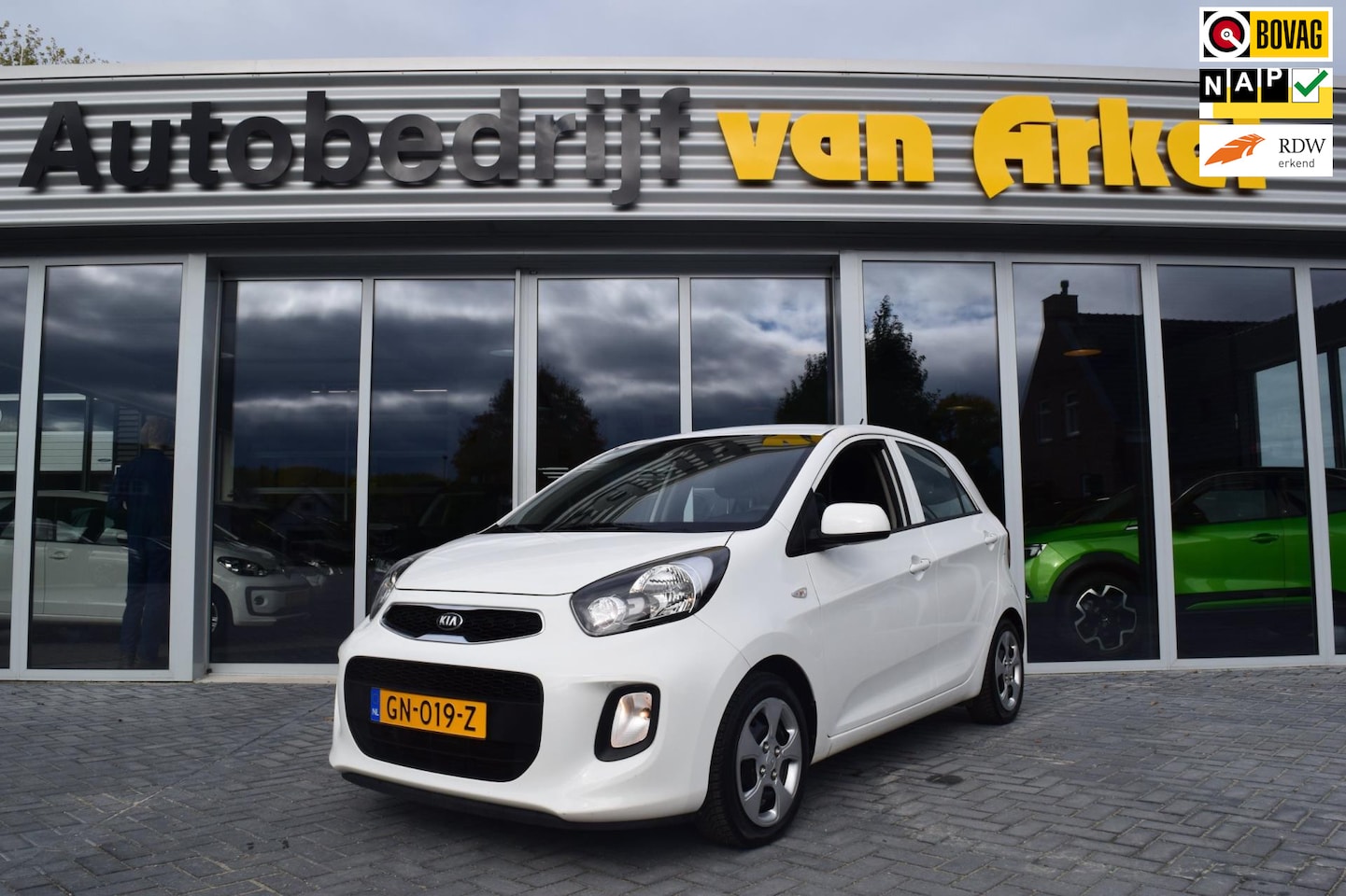 Kia Picanto - 1.0 CVVT ComfortLine 1.0 CVVT ComfortLine - AutoWereld.nl