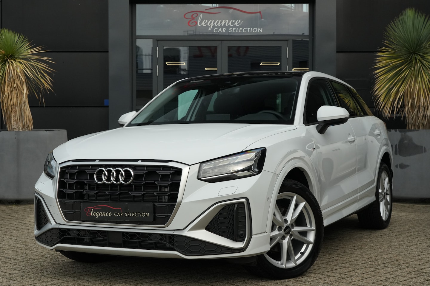 Audi Q2 - 35 TFSI S Edition 150pk Panoramadak/Stoelverwarming/Camera - AutoWereld.nl