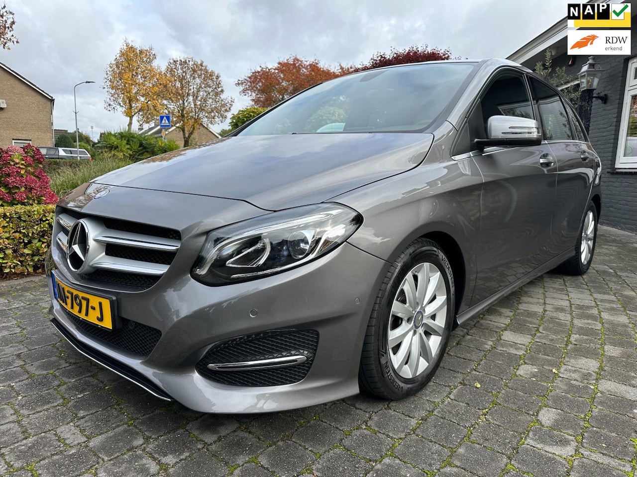 Mercedes-Benz B-klasse - 180 Business Solution 180 Business Solution, Org NL, Dealer onderhouden - AutoWereld.nl
