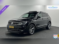Volkswagen Tiguan - 1.4 TSI 4Motion Highline Business R CAMERA TREKHAAK ECC LM CRUISE PANO