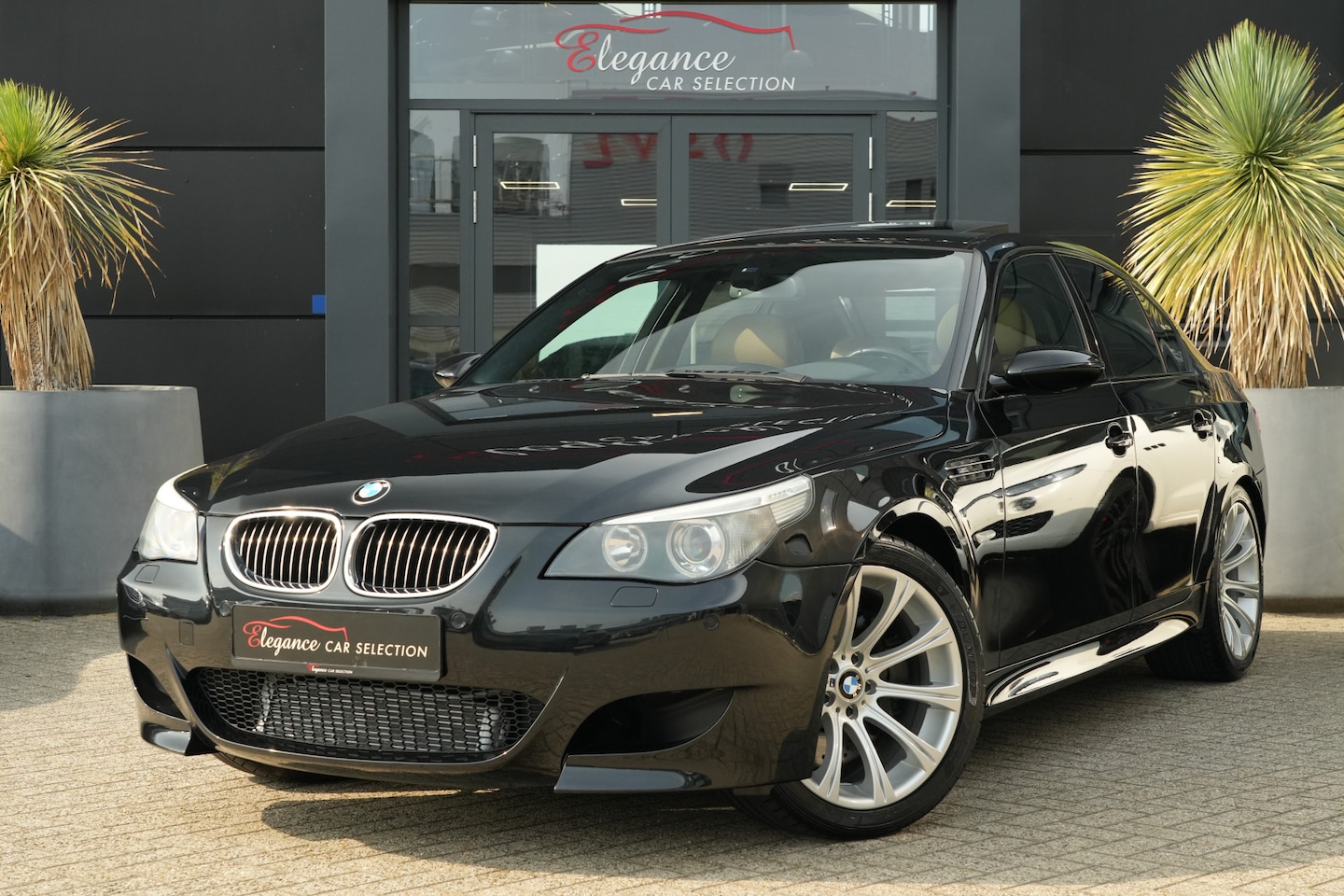 BMW M5 - 5-serie 508pk Head-up/Navigatie/Schuif-/kanteldak - AutoWereld.nl