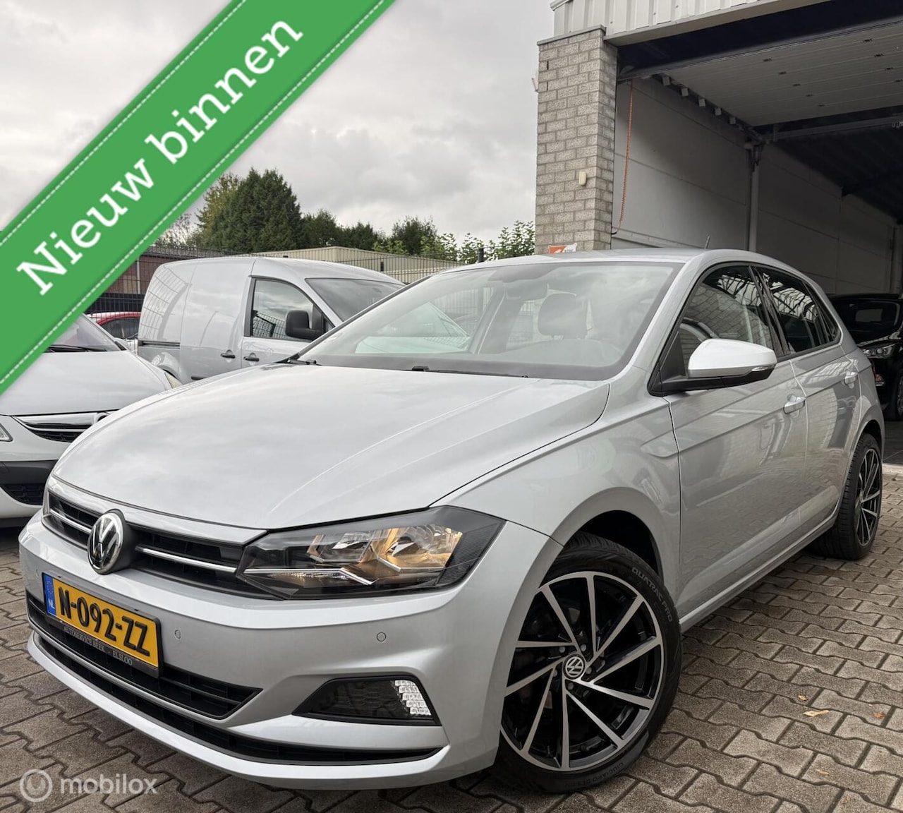 Volkswagen Polo - 1.0 TSI Highline /Sport.V /66.000 KM! /N.A.P - AutoWereld.nl