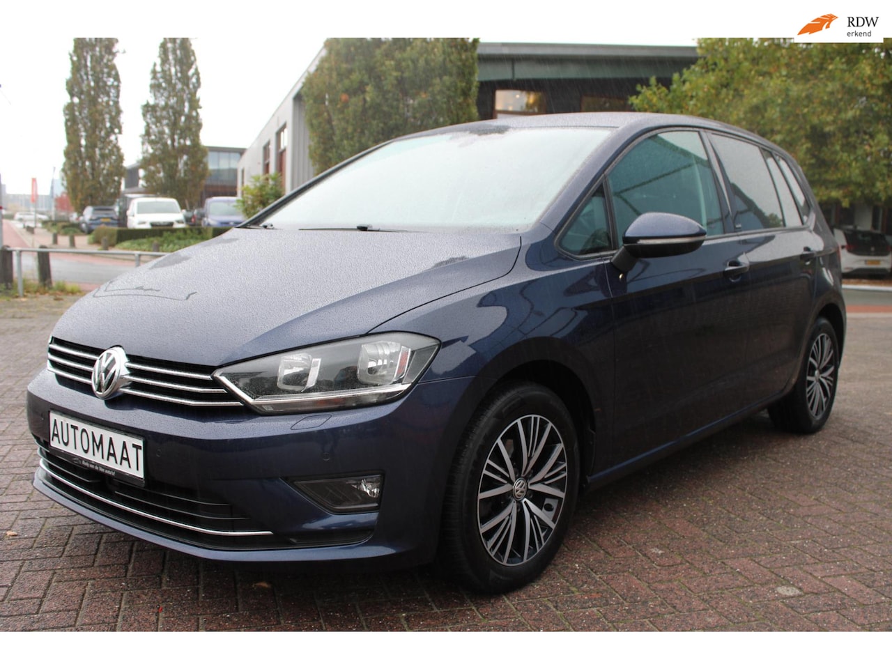 Volkswagen Golf Sportsvan - 1.2 TSI HIGHLINE AUTOMAAT TREKHAAK NAVIGATIE CRUISE - AutoWereld.nl